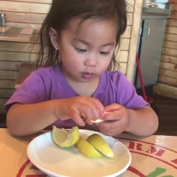 Little Girl Has Priceless Reaction To Lemon Tasting