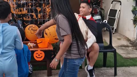 Spooky Fun, Pinoy Style! 🎃 🇵🇭