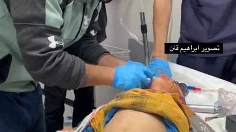 Doctors tried to rescue a child seriously injured by Israeli shelling