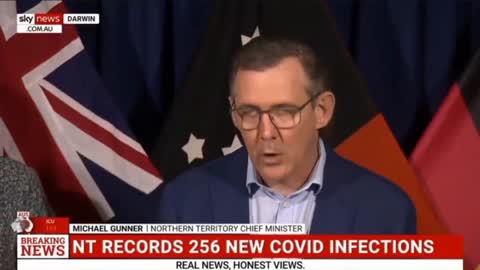 MEANWHILE IN AUSTRALIA 😨🧐