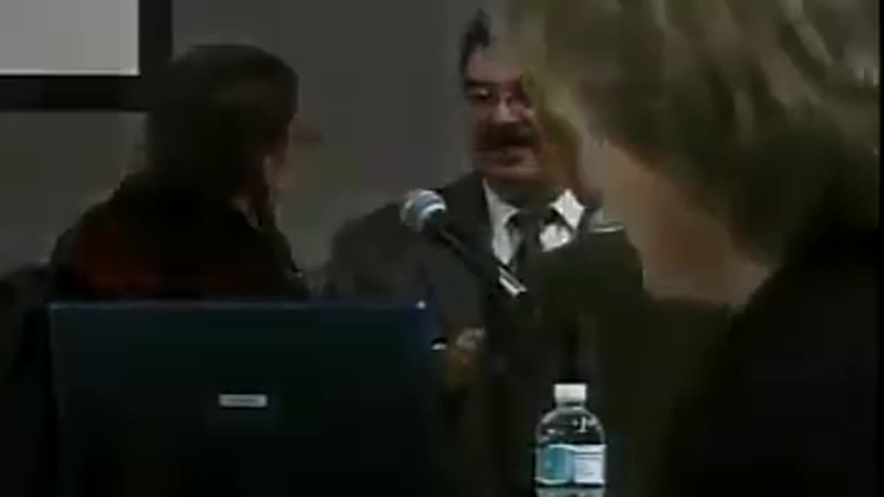 Dr. Bill Deagle Exposes The NWO Agenda - Granada Forum 2007
