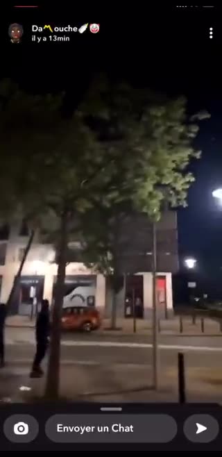 #Rioters taking down Camera polls with chainsaw #Paris #France