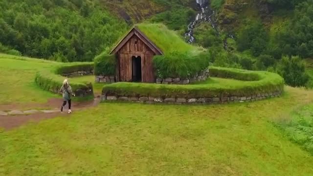 🇮🇸 Icelandic turf houses were the product of a difficult climate