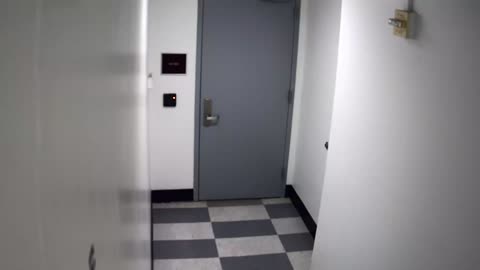 6149RHOBG3G301CStairwayLobbyEntry_2021-01-06_23h20min02s107ms.mp4