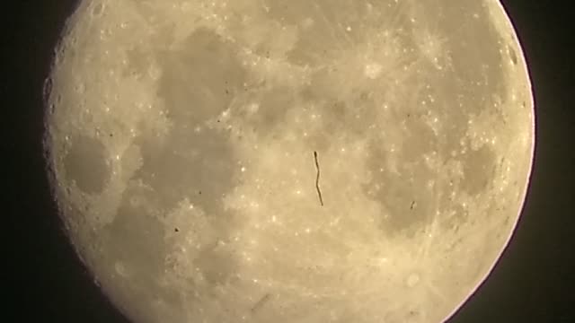 Moon Shot Gojira