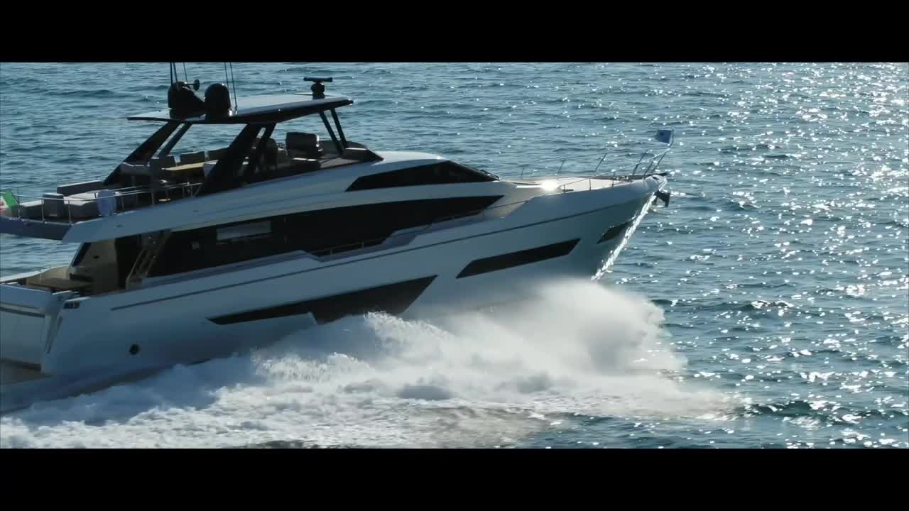 Ferretti Yachts 780