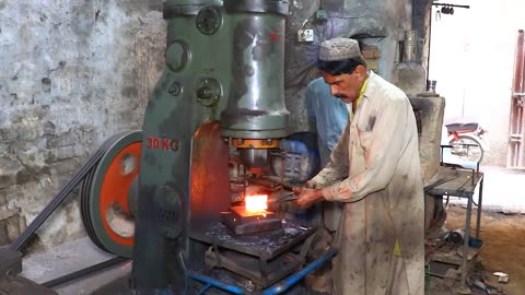 Making Axe Must Watch Amazing Process