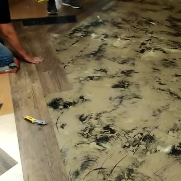 Laying tile