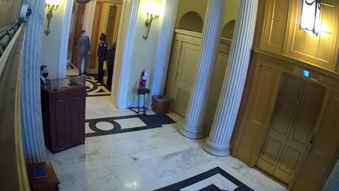 0264USCH02UpperHouseDoorInterior_2021-01-06_12h45min42s560ms.mp4