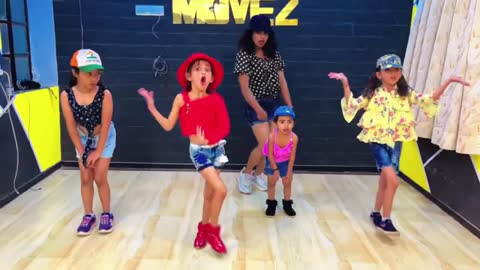 Hip hoppers - Dance video - MOVEZ kid💃❤️_Cut