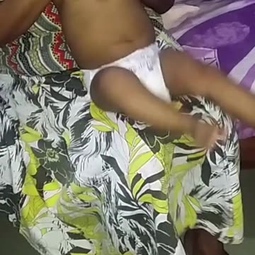 👶🎆 Baby's Reaction to Fireworks Sound (December 31) 👉 See the Description for a Surprise!