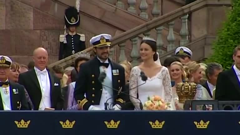 Sweden's Prince Carl Philip marries reality TV star Sofia Hellqvist