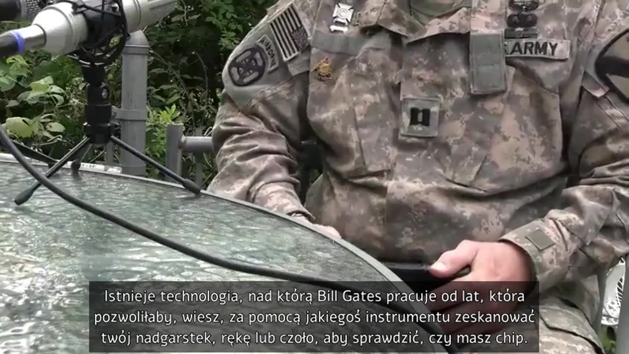 D.U.M.B.S (Deep Underground Military Bases / Głęboko pod ziemią bazy wojskowe)