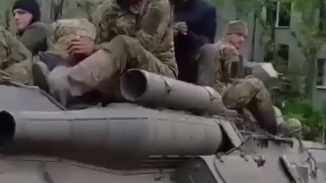 Zajatí ukrajinští nacisté u Charkova