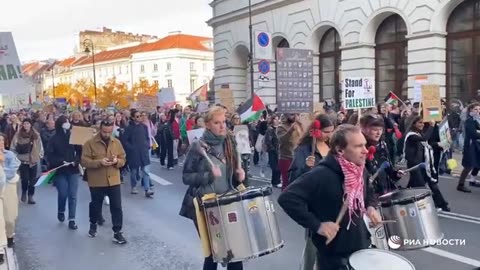 Manifestações em apoio aos palestinos em Madri e Varsóvia