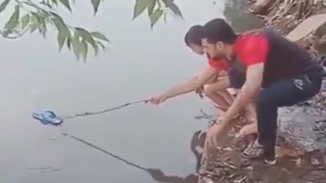 Pescando o chinelo