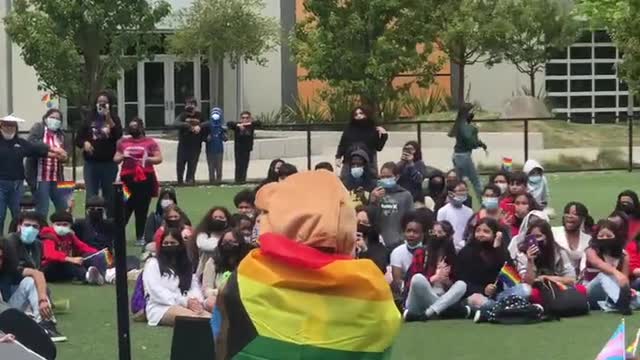 SF middle school brought a drag queen named 'Nicole Jizzington' to 'perform' for students..