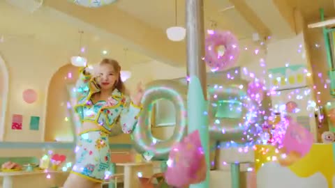 NAYEON "POP!" M/V