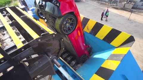 Crash the lamborgini car