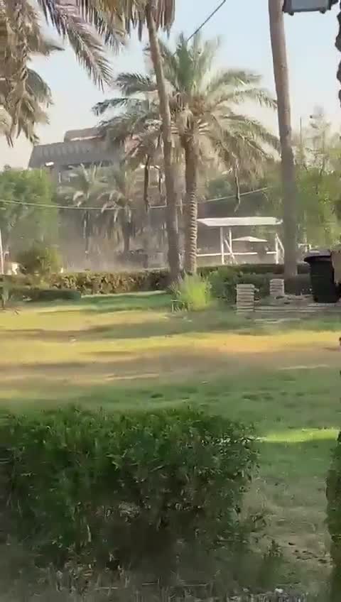 ❗🇮🇶 Gunfire in Baghdad.