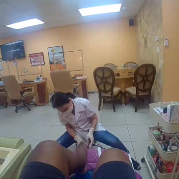 Mani and pedi