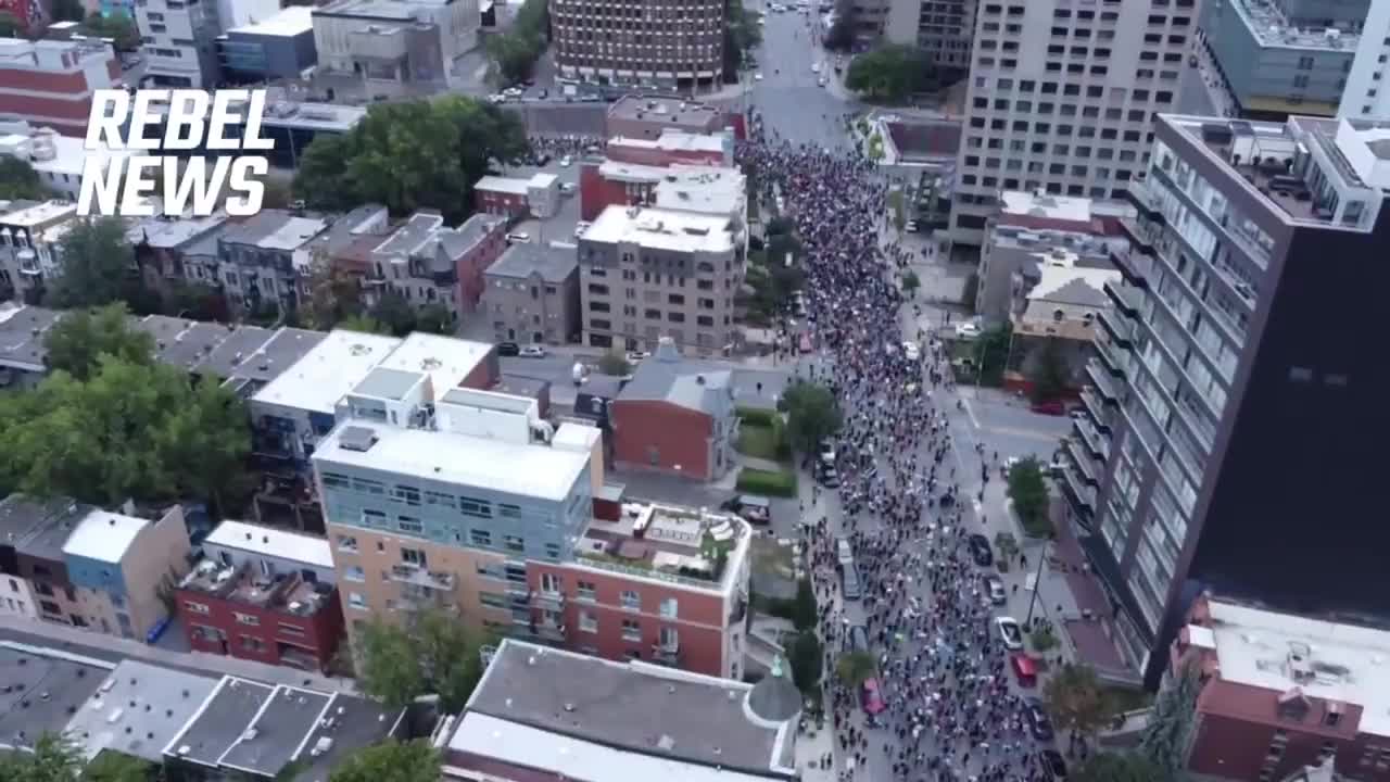 Massive Protest Montreal