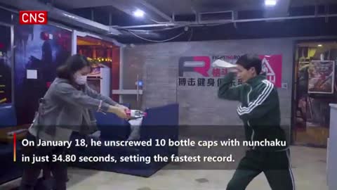 Shanghai nunchaku master sets 3 Guinness World Record