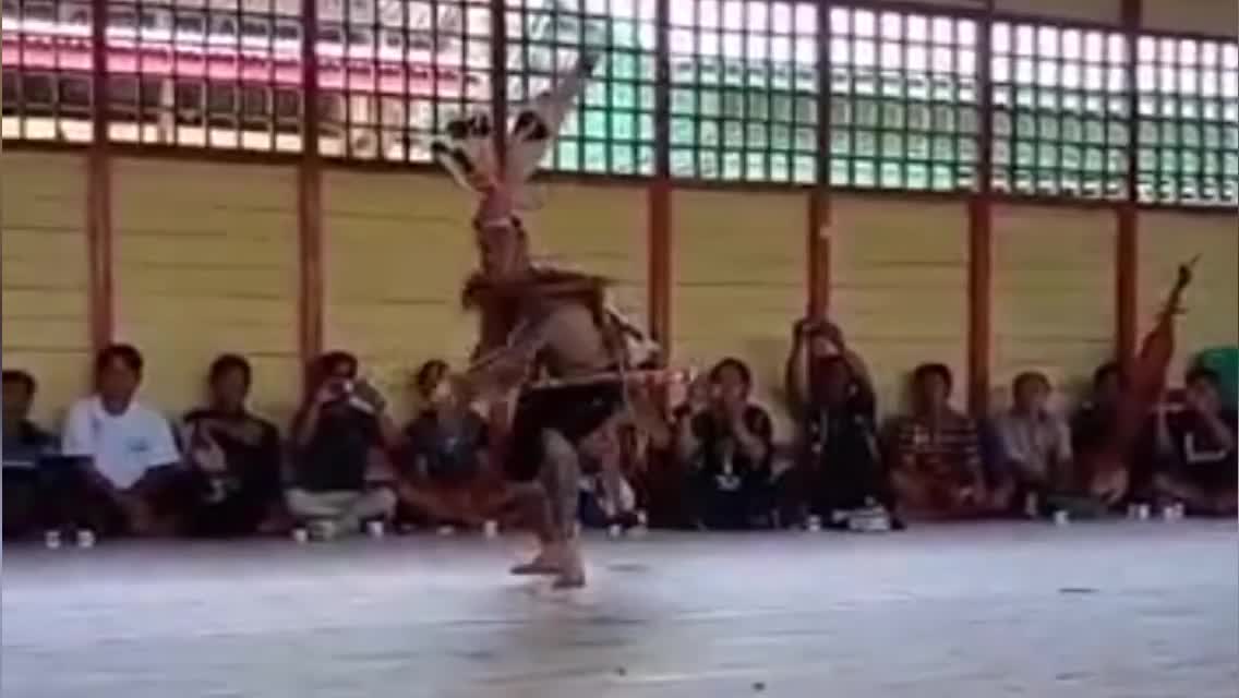 The beauty of the Dayak dance in Kalimantan, Indonesia.