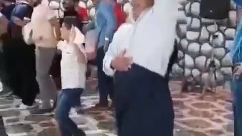 Funny and awesome dance🤣🤣🤣🤣🤣😂😂