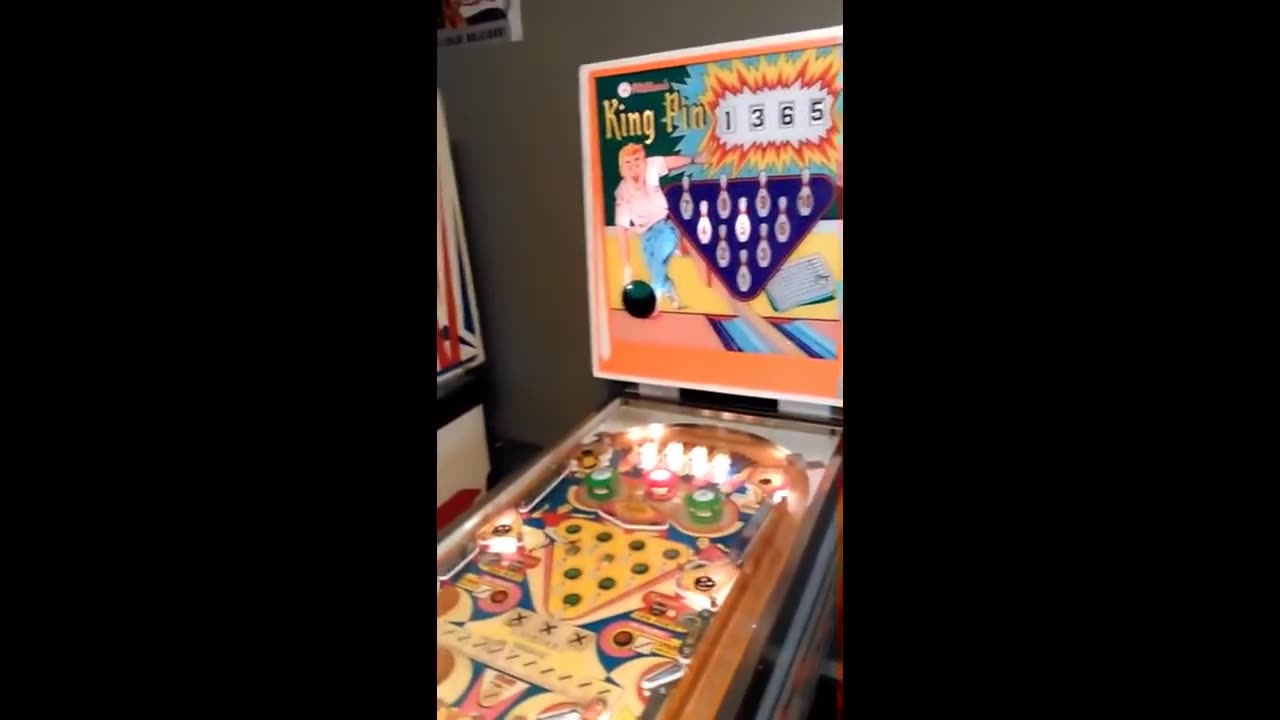 1962 Williams King Pin Pinball Machine! Gameplay! Video 19