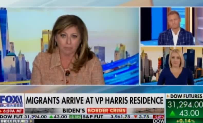 Busloads of Migrants Dropped Off at Border Czar Kamala Harris's Home - At Least 100 Dumped on Lawn