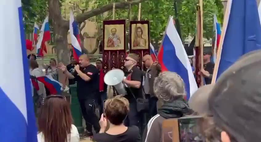 A march in support of Russian soldiers took place in Sydney today.