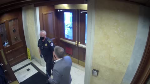 0181USCH01SouthDoorVestibule_2021-01-06_15h40min01s887ms.mp4