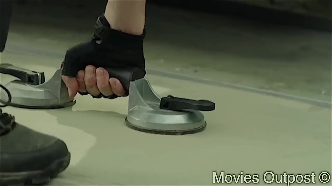 Janitor Pulls the Most Brilliant Heist and Manages to Escape Without being Caught