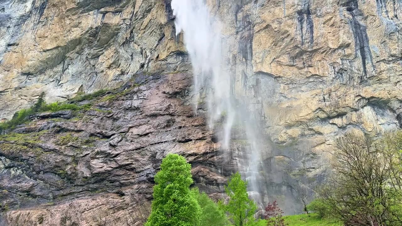 Lauterbrunnen, Switzerland 4K - Walking in the rain in the most beautiful Swiss village