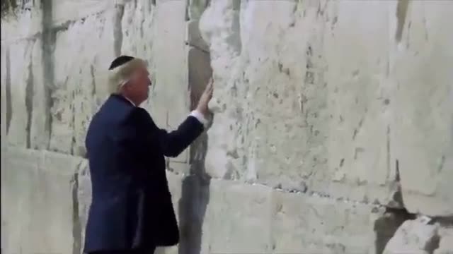 トランプ大統領が 帰って来る