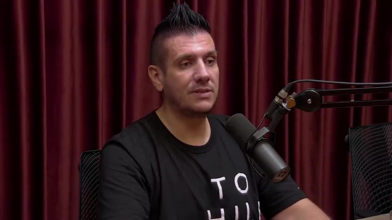 VENOM SOBRE HATE DO CROSS