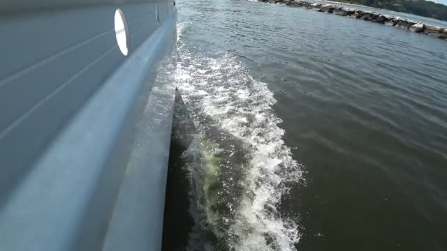 CRUISING #7: A gorgeous day for a sail around the Chesapeake Bay