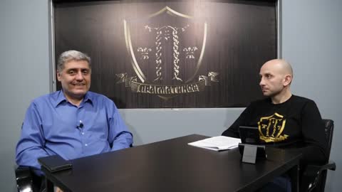 O kućama od blata (Miroljub Petrović)