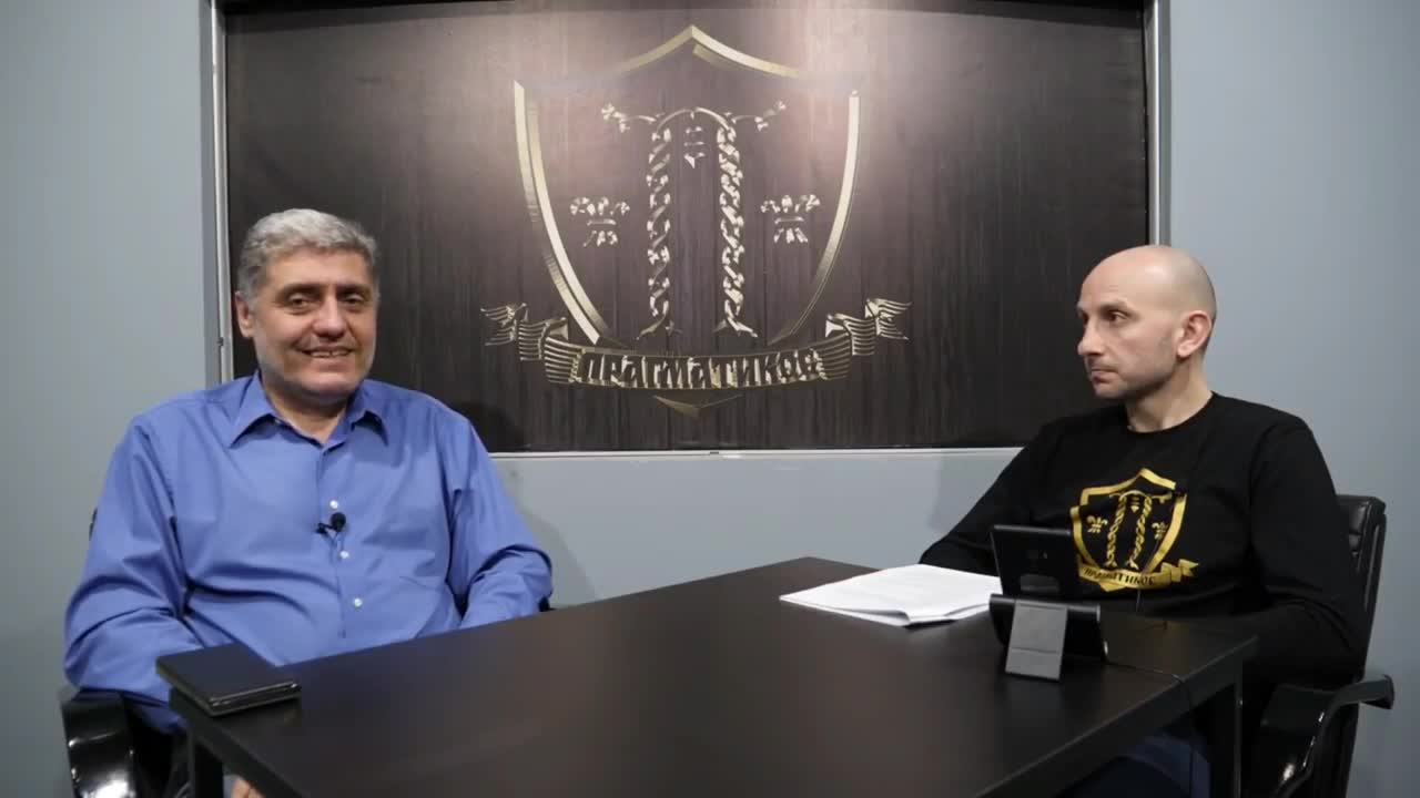 O kućama od blata (Miroljub Petrović)