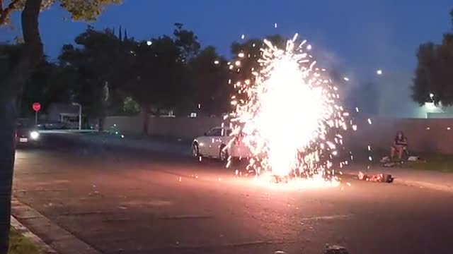 Fireworks🎇, #fire, cracking sound🔊#firecracker, #firework, #fun