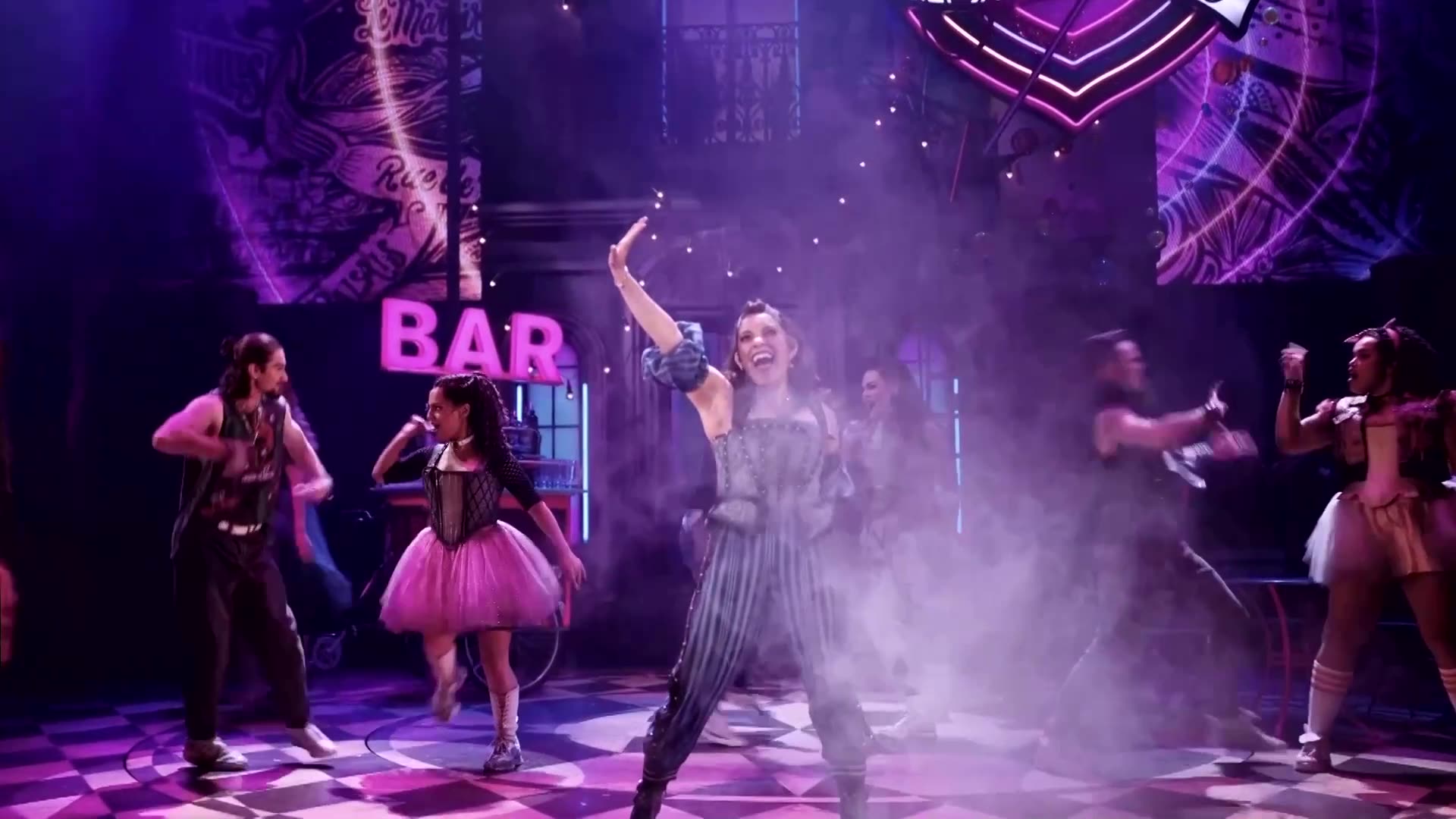 & Juliet brings modern twist to Shakespeare classic