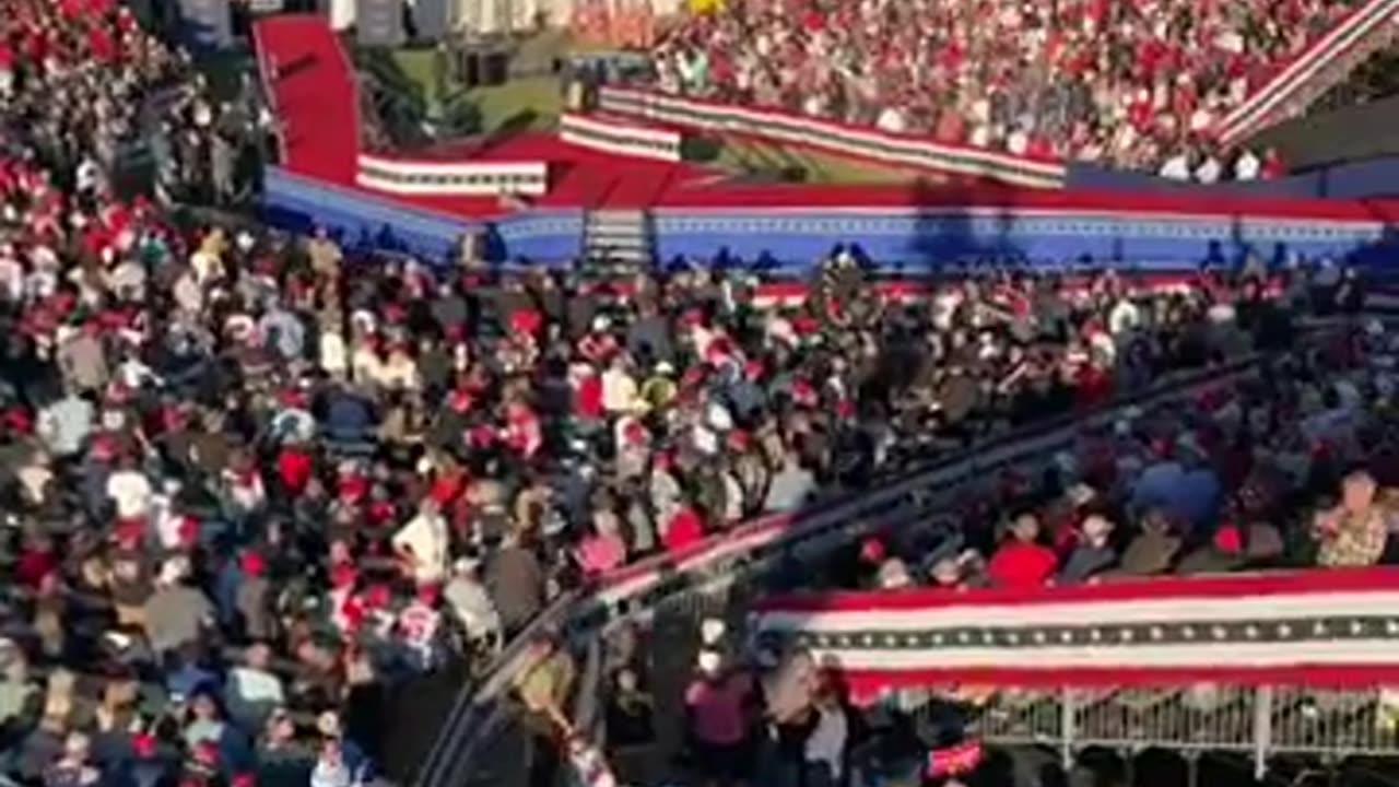 Incredible crowd at the rally in Pennsylvania