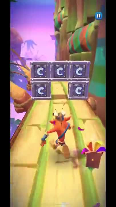 *FROSTY IRON CRATE* Battle Run Gameplay On The Great Gate - Crash Bandicoot: On The Run!