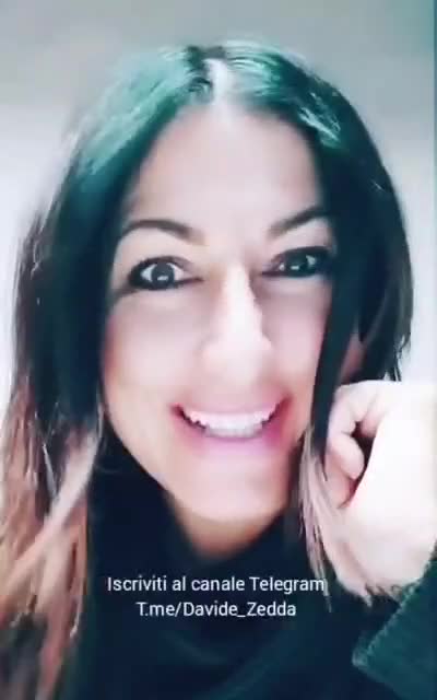 Se vuoi convincermi ad ogni costo che una cosa è per il mio bene e poi mi discrimini, mi minacci…