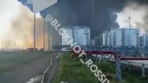 Russia: Gazprom oil refinery on fire after an explosion in Omsk, around 2,500km from Ukraine.