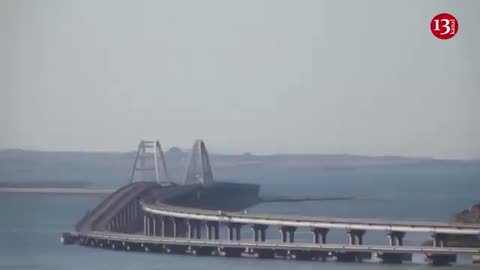 Russians try to build another "fence" to protect the Crimean bridge, but it will not help them