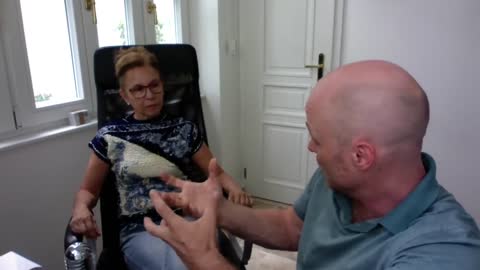 Ärztin zum Thema Maske!