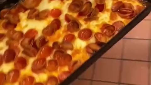 Cheese bacon pizza