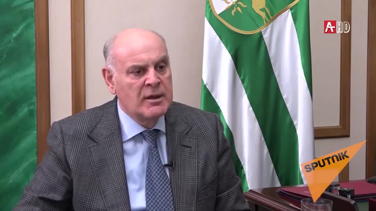 Аслан Бжания рассказал о борьбе с коронавирусной инфекцией в Абхазии